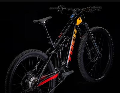 Trek Rail 9.8 XT EU M Trek Black/Marigold to Red Fade GEN 3 Produktbild 1