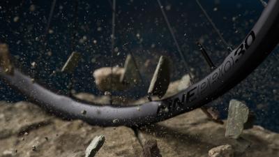 Bontrager Vorderrad Bontrager Line Comp 30 27.5D 110 Black Produktbild 5