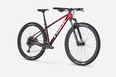 Trek Marlin 7 M 29 Fury Red Fade Produktbild 1