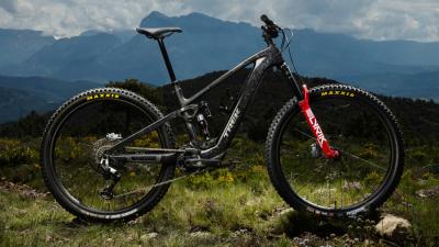 Trek FUEL+ EX 9.7 EU XL Gloss Navy Smoke/Matte Trek Bla Produktbild 10