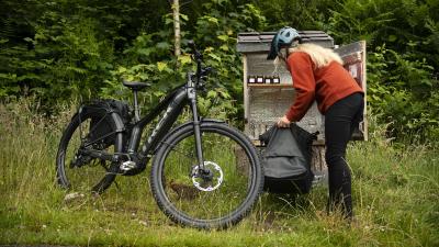 Trek PowerflyFS4 800EU XL 29 Fury Red / Dark Star Gloss Produktbild 8